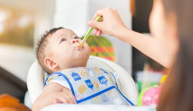 غذای کمکی نوزاد 6 ماهه چه باید باشد؟