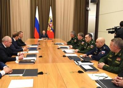 پوتین: روسیه به نوسازی نیروهای سه گانه هسته ای خود ادامه می دهد