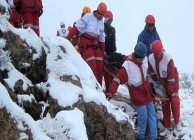 نجات دو کوهنورد در دماوند و علم کوه